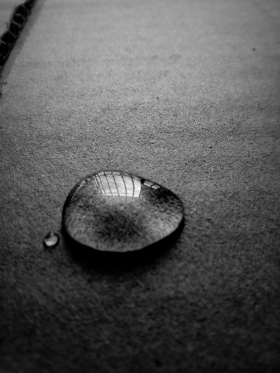 Water Diagnostics drop and sky, black and white, drop, background, moisture, sky background, liquid, damp, water drops, poetry, rain, rocio, wet, tumblr, dark, illusion, reflection, highlights, beautiful wallpaper, mike, water, sky, clouds, balusters, locked up, white clouds, android wallpaper, gray rain, nature, gray clouds, gray wallpaper, iphone wallpaper